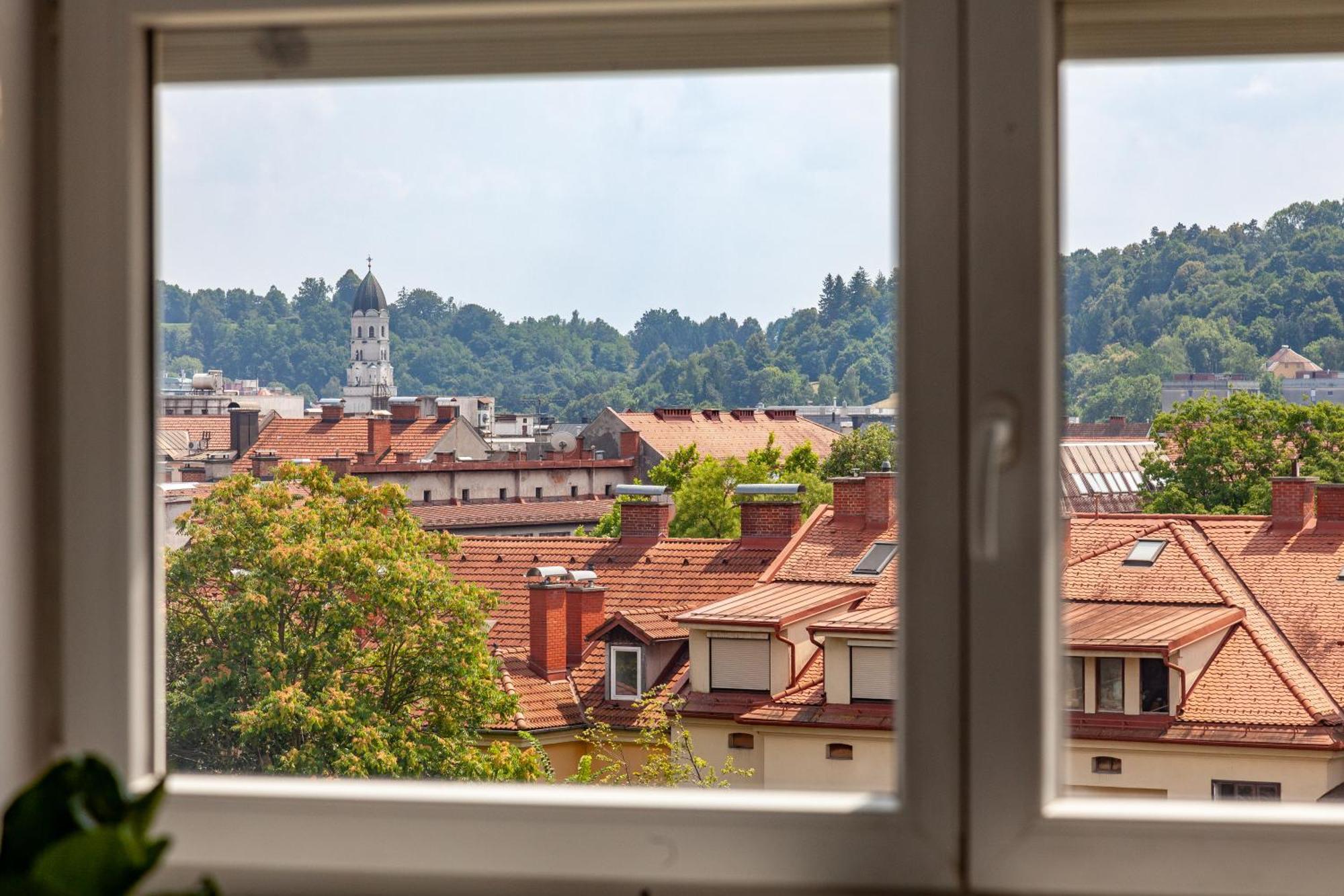 Luxe Penthouse With A Castle View Ljubljana Exteriör bild