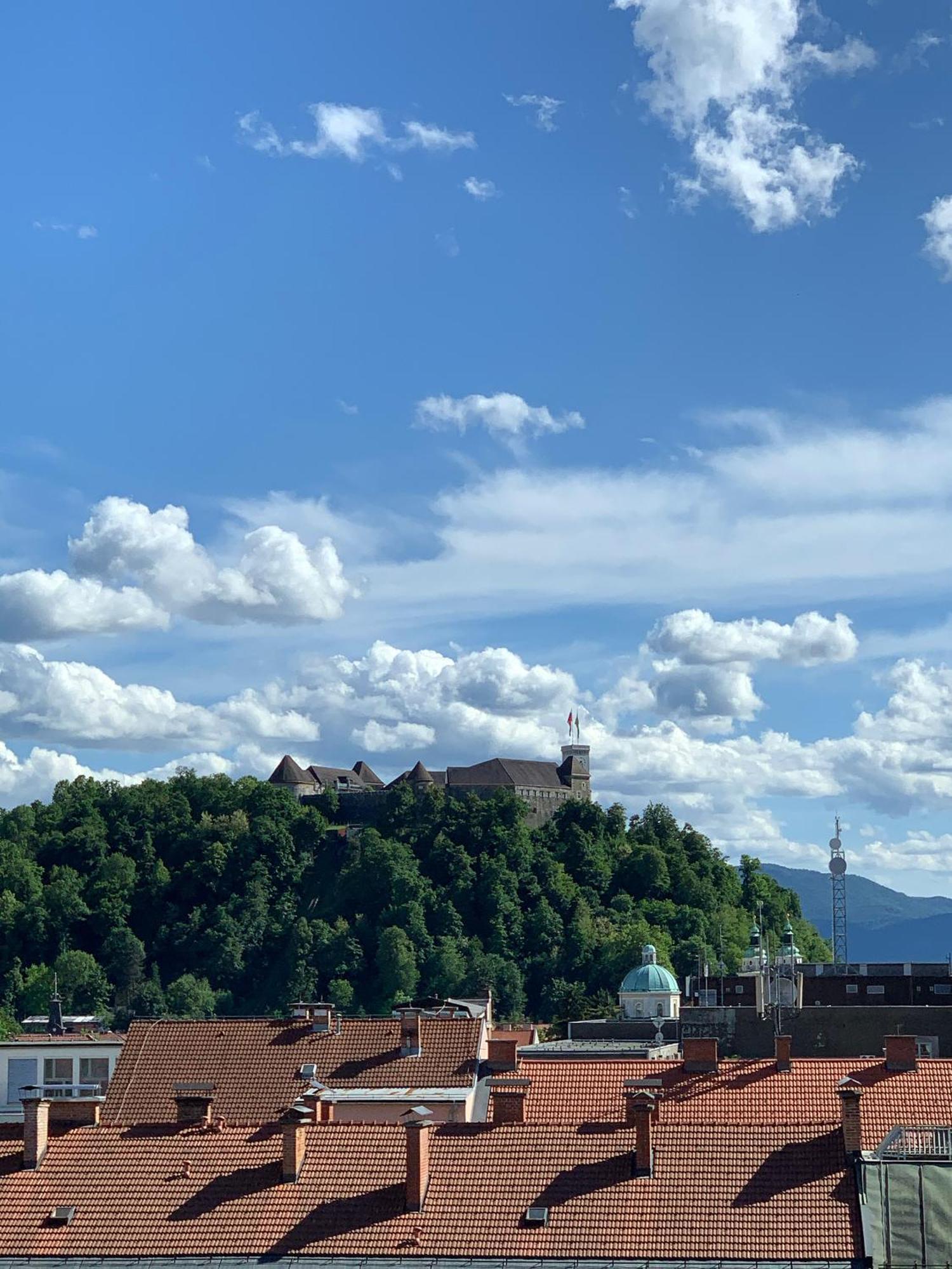 Luxe Penthouse With A Castle View Ljubljana Exteriör bild